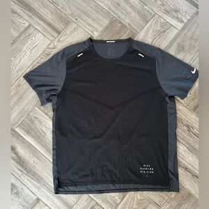 Nike | Men’s Rise 365 Run Division T-Shirt